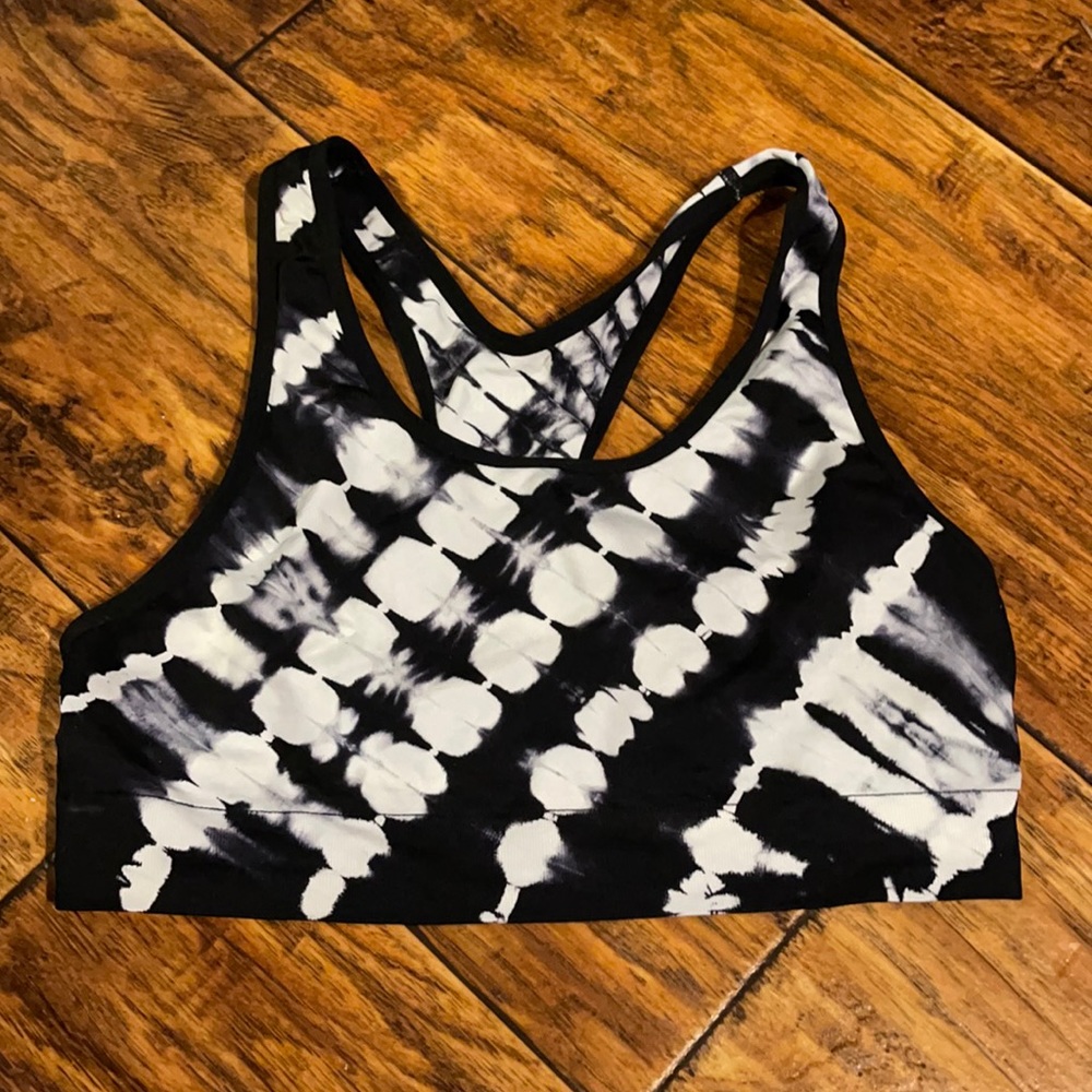 Women’s M PINK Bra